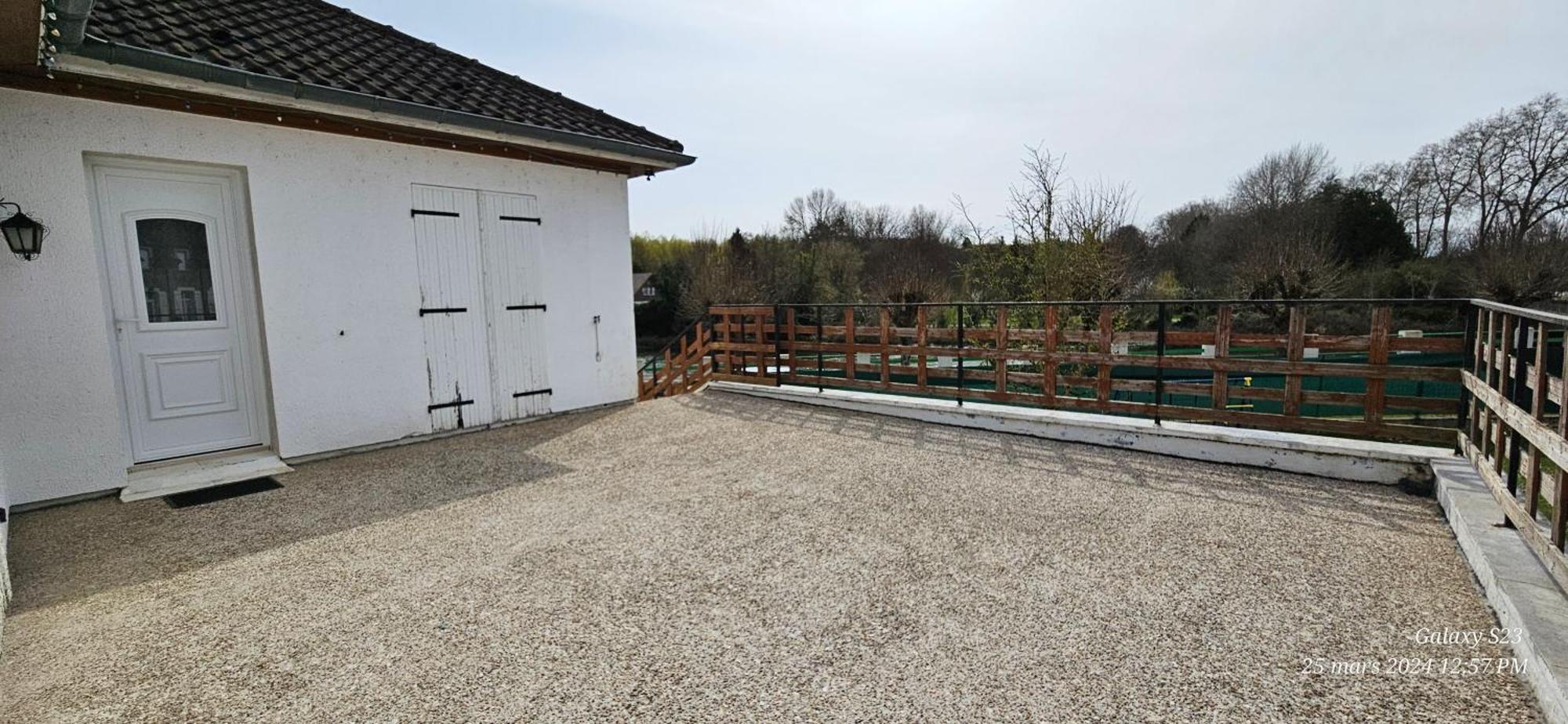 Pavillon Avec Jardin Clos Au Bord De L'Yonne Coulanges-sur-Yonne Extérieur photo